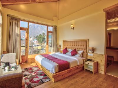 Hotel Sparklyn View Manali